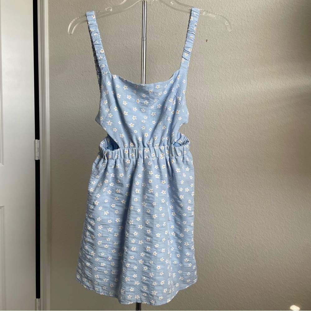 Hello Molly‎ Sky Blue Floral Dress - Cut Out Waist & Tie Up Back
